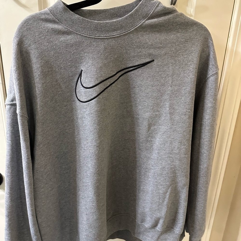 Women’s Nike Gray Rafa Nadal Academy Sweatshirt size large